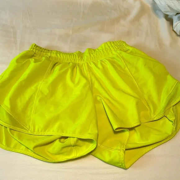 Lululemon hotty hots - Picture 1 of 3